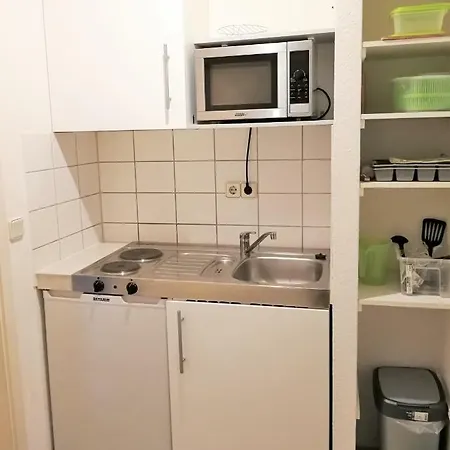 Quiet City-apt, 4min City-center, 18min Fair Nuernberg!!! Апартаменты