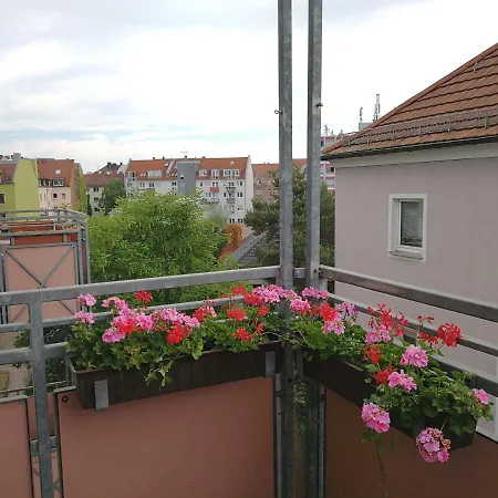 Quiet City-apt, 4min City-center, 18min Fair Nuernberg!!! Lejlighed *