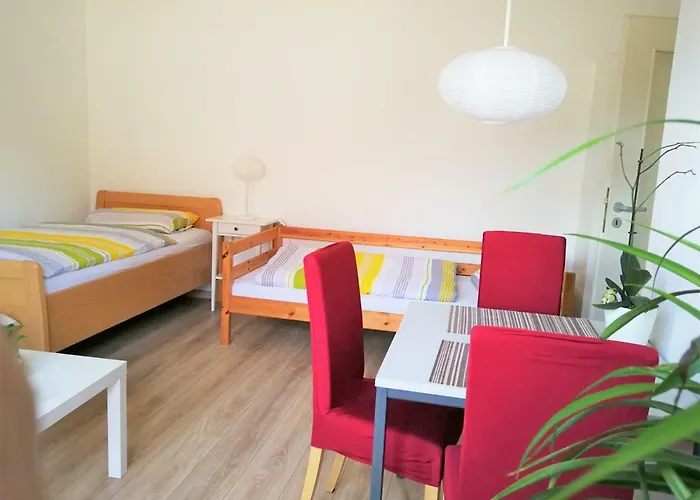 公寓 Quiet City-apt, 4min City-center, 18min Fair Nuernberg!!!