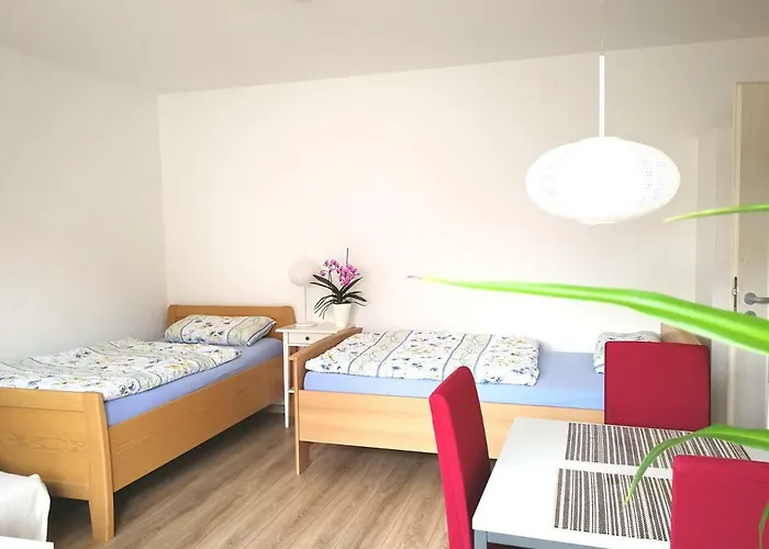 Quiet City-apt, 4min City-center, 18min Fair Nuernberg!!!