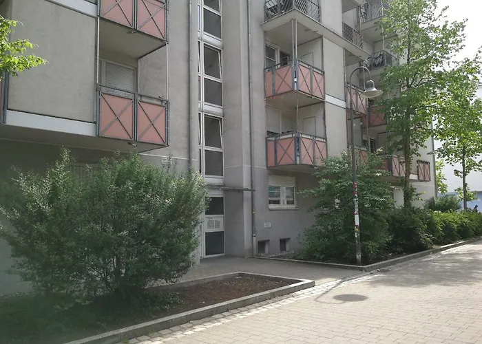 Quiet City-apt, 4min City-center, 18min Fair Nuernberg!!! Apartment